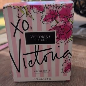 Victoria's Secret XO Victoria Perfume - Pink Floral Design